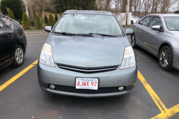 2005 Toyota Prius - Photo 1 of 6